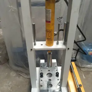 电缆手动冲芯机