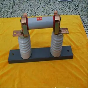 西熔10KV户外高压跌落式熔断器跌落保险令克开关高压熔断器