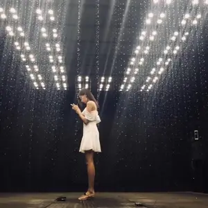 南京夫子庙倒流雨屋 反重力倒流水滴生产厂家 互动下雨装置