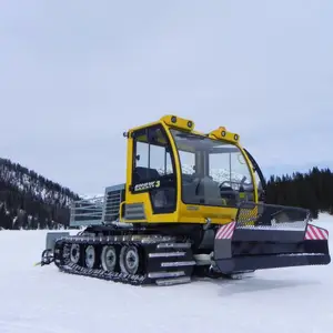 室内压雪车