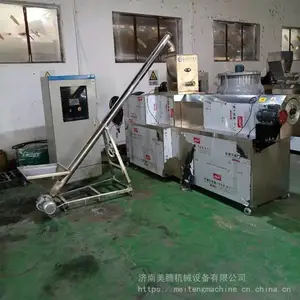 网红零食五香麻辣锅巴生产机器 膨化苦荞片加工设备