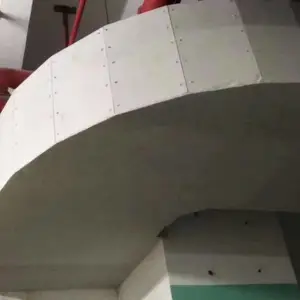 排烟风管硅酸盐外包防火板。