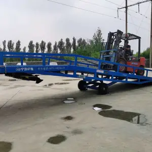 ����8���ƶ�ʽ�ǳ��ų��� �泵�����µ���ж��ƽ̨ ��ѹ������֧��