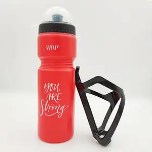带防尘盖PE塑料运动水壶 单车塑料运动水壶 塑料运动水壶700ML