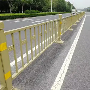 �ƽ�����·�м佻ͨ������ ���ɫ�������������˷ǵ�·������