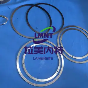 ��С����������ļ�϶�������ա����졢�����豸�Ĺ����