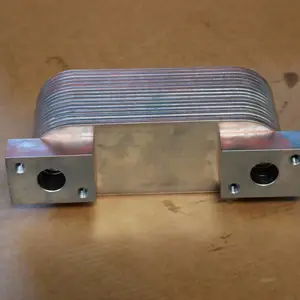 涵冰机油冷却器 3201785 发动机散热器 3023079 K19