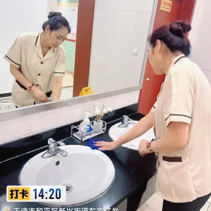 高空蜘蛛人作业 高空清洗 外檐服务 写字楼酒店长期合作