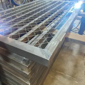 铁路隔离防护网双开门 配套刺丝滚笼 铁路路基防护栅栏检修门