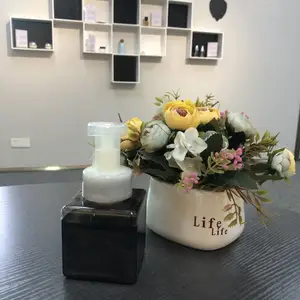 广州香莹控痘洗面奶_敏感肌肤用金钻净化洗面奶_弱酸性洗面奶代加工
