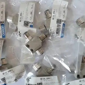 三通转接头 DCN2-1 连接器 原装正品