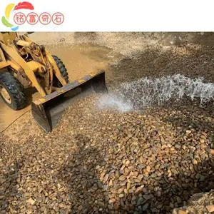 ����ʯ�����쾰��ƣ��㶫����ʯ��Ƕǽ�ڣ�����ʯ����ʯ�Ķѳ�