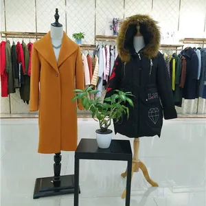 广州***索典秋冬装女装潮牌品牌折扣女装批发