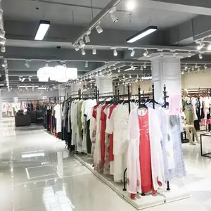 ����Ůװ�����г� ʱ�аٴ��¿�ţ��ƴ�ӿ��� �ۿ�Ůװβ�������г�