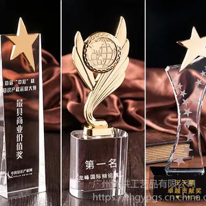 惠州哪里可以定做水晶玻璃杯,水晶奖杯刻字定制厂家?年会奖杯批发厂家定做腾洪