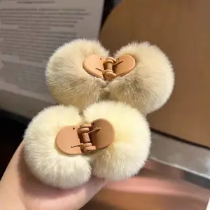 鲨鱼夹小毛球发夹仿濑兔毛抓夹秋冬网红毛绒小夹子碎发夹发饰女