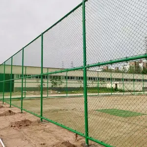 球场围栏网 学校运动场镀锌包塑隔离网 高尔夫绿色菱形铁丝网