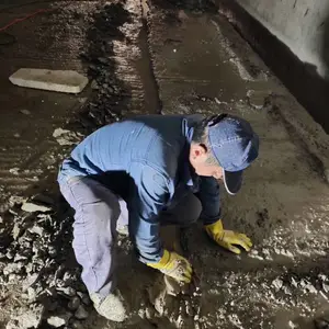 �˷������������© �����˷�ǽ���ѷ�ע����©