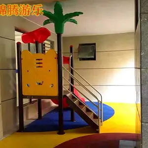 怀化市儿童玩耍滑梯/滑滑梯/太空舱滑梯/迪士尼乐园等多款厂家直销