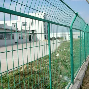 西南地区可氏框架护栏网高速公路护栏网铁路护栏网厂家直销