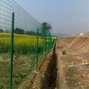 香格里拉圈地围栏网 园林铁丝网 防护网厂家