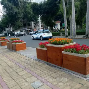 广东防腐木花箱厂家 市政道路上下不锈钢包边花箱 街道景观花盆