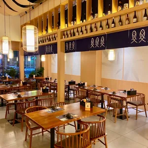 日式极简实木餐桌商用 日料店居酒屋原木色桌椅组合 防水耐磨可定制