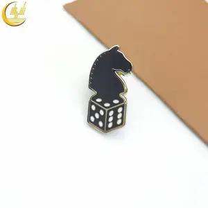 �Ͻ�����ɳ��ͨСӣ�����ɫС���¶������ڹ�������