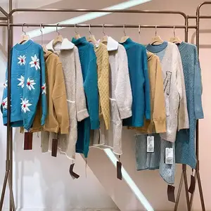 知名***女装Miss宝姿拓谷尾货女装,广州原创谷品牌折扣女装尾货批发,库存服装直播进货渠道