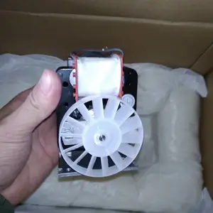 德国KNF用于处理气体和液体的隔膜泵N012ST.11 现货使用