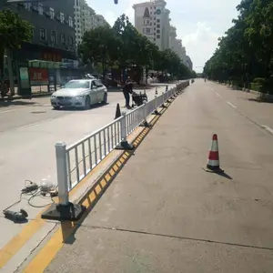 广东公路交通护栏市政道路护栏马路分隔护栏厂家