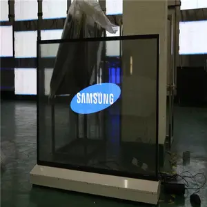 ����ֱ��55��OLED͸�����Է�����ʾ�� ������Ļ��Ƚ���2mm ֧�ֶ���ƴ��