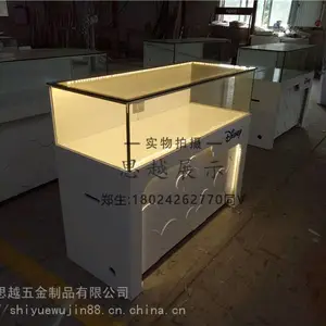 �鱦���е���̨��ʿ�۾���̨չʾ���е���̨���϶��ƹ�̨