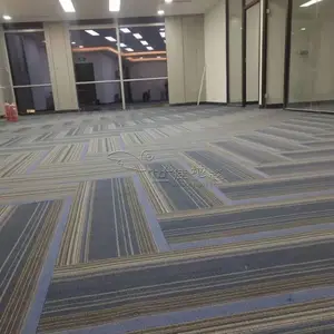 深圳办公地毯安装 方块地毯安装