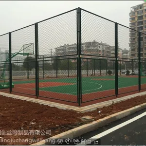 润创厂家直供围网 球场围栏 篮球防护栏 体育防护网 体育围网 勾花网 勾花护栏