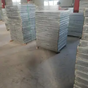 长期供应轨道隔热钢骨架轻型板_抗震复合钢骨架轻型板