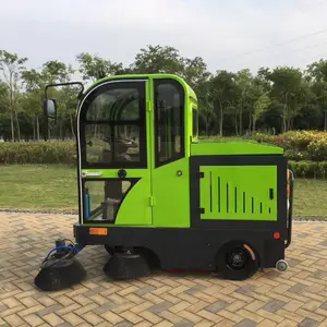 全封闭驾驶式环卫景区垃圾扫地车工厂小区小型吸尘清扫垃圾扫路车新能源扫地车