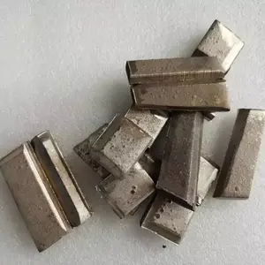 �ߴ������ ԭ����Ni ���� ���غϽ����� ����в�