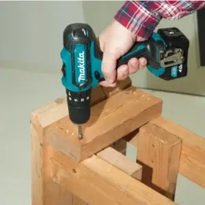 L�ձ�Makita ������˿����/���ʽ��ˢ���� �ͺ�:DDF486RTJ��ţ�M415825