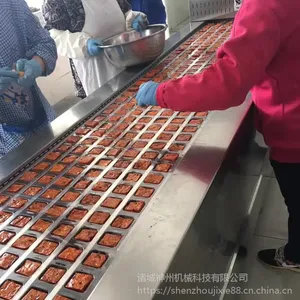 诸城神州供应全自动连续拉伸食品真空包装机 光电跟踪包装速度快