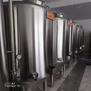 鲜酿啤酒设备 吉林啤酒设备产量50吨啤酒厂啤酒酿酒设备大型啤酒设备厂家