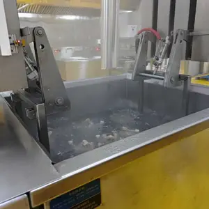 猪耳朵解冻漂烫燎毛设备 猪脚漂烫机 猪头卤煮加工生产线