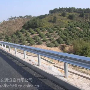 高速公路波形梁护栏立柱 热镀锌喷塑二波三波护栏立柱