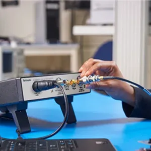 RSA600 ϵ��ʵʱƵ�׷������������޼���֧��̩��