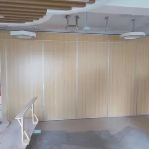 湘潭市金圣晏酒店活动隔断墙饭店移动屏风装修一站通办公室玻璃折叠高隔断质优天下荣