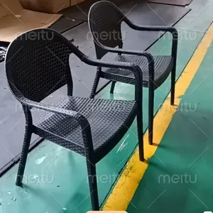简约复古仿藤塑料椅子模具 坚实耐用的注塑椅子