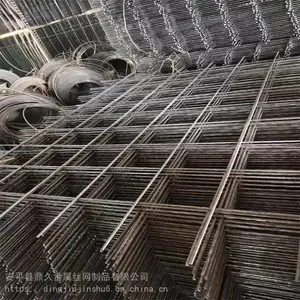 球场围网体育场护栏网学校操场隔离防护网足球场篮球场围栏网
