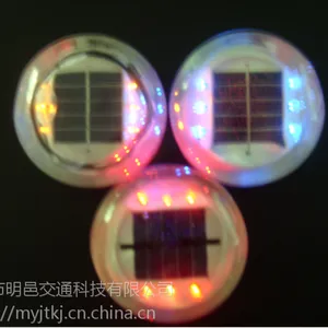 中山厂家直销LED交通信号灯 智能交通控制机 太阳能信号灯