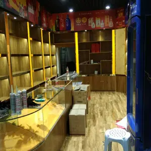 承接各类成都烟酒烤漆展柜、烟酒柜、烟酒展示柜、烟酒货柜定做厂家