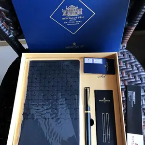 ������Ƥ��ʼǱ� ��ҳ���ͼ200ҳ ��Ƥѹ���̽���